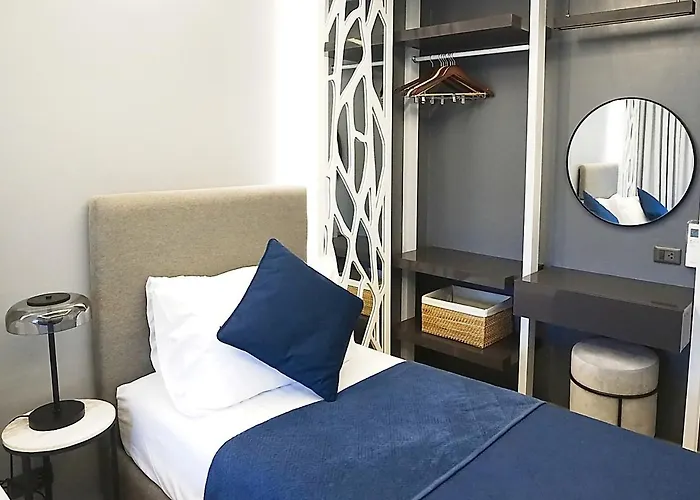 Neroki's Crib Cozy & Luxurious Staycation!