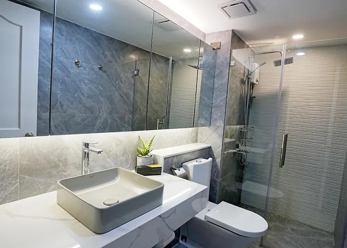 Neroki's Crib Cozy & Luxurious Staycation! Appartement